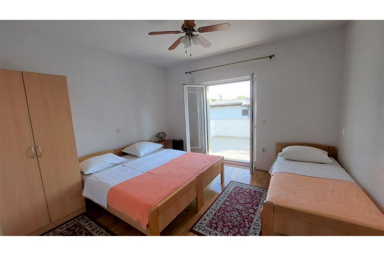 Apartments & Room Masa Starigrad Paklenica Zewnętrze zdjęcie